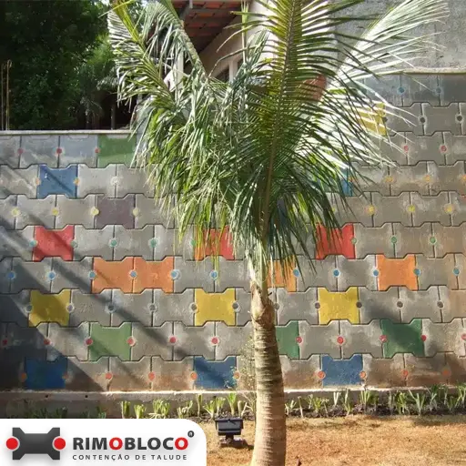 Construção de Muro de Arrimo de alvenaria em Embu-Guaçu